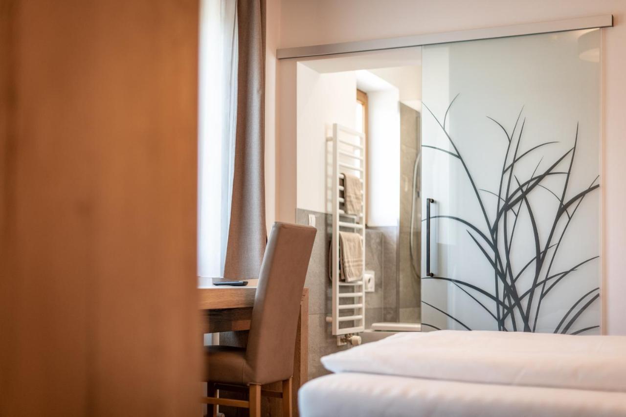 Hotel Christine การ์กัซโซเน ภายนอก รูปภาพ